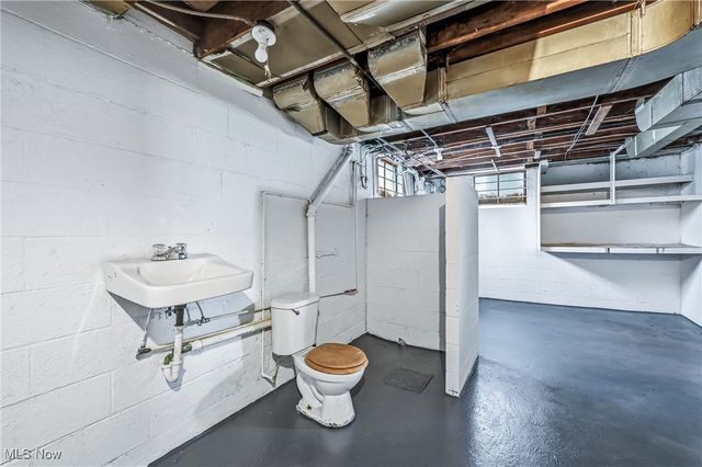 3414 Idlewood Avenue, Youngstown, OH 44511