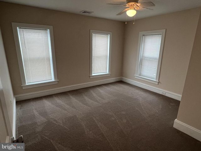 43 S EAST ST, Spring Grove, PA 17362
