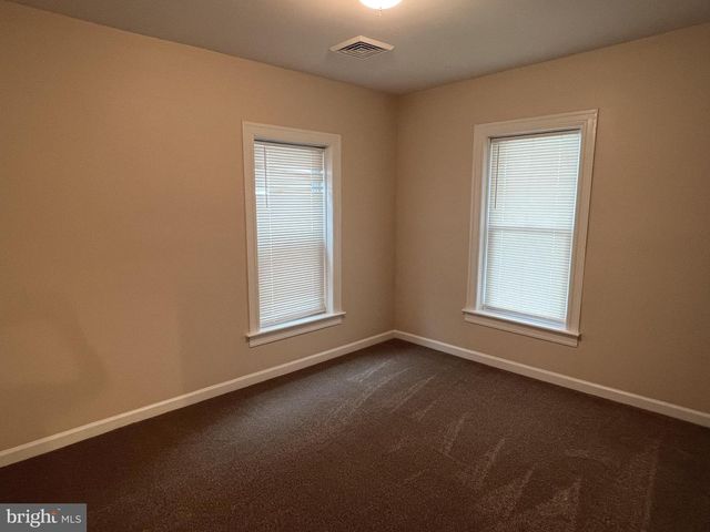 43 S EAST ST, Spring Grove, PA 17362