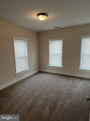 43 S EAST ST, Spring Grove, PA 17362