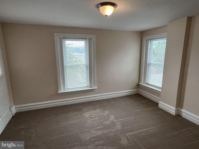43 S EAST ST, Spring Grove, PA 17362