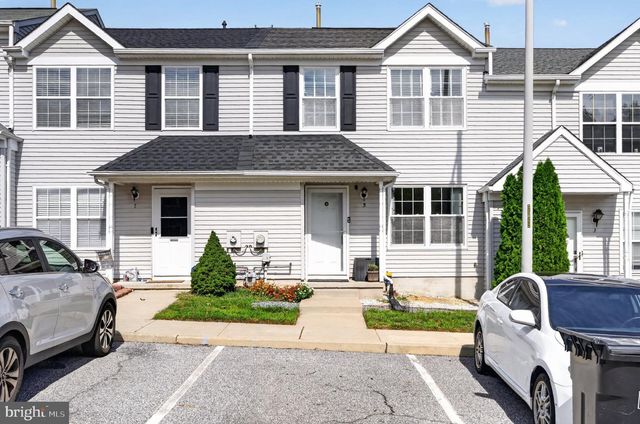 5 GRISTMILL LN, Pine Hill, NJ 08021