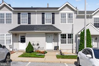 5 GRISTMILL LN, Pine Hill, NJ 08021