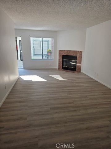 222 W Dexter, Covina, CA 91723