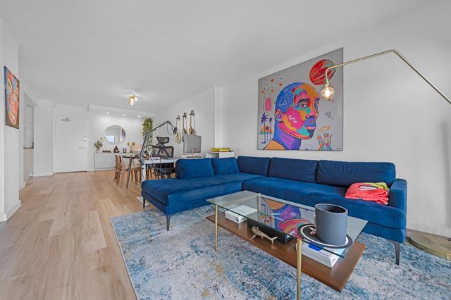 300 Bayview Drive 1614, Sunny Isles Beach, FL 33160