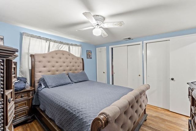 21 Spring St, Webster, MA 01570