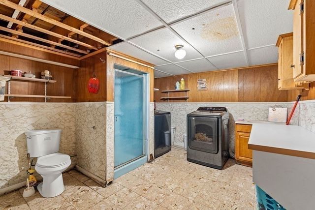 21 Spring St, Webster, MA 01570