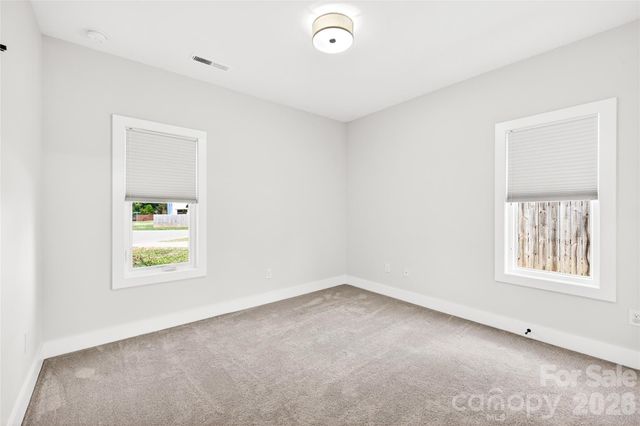 5044 Double Lakes Drive, Charlotte, NC 28212
