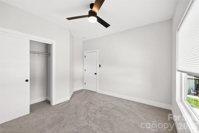 5044 Double Lakes Drive, Charlotte, NC 28212
