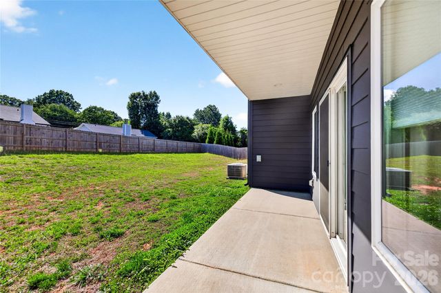 5044 Double Lakes Drive, Charlotte, NC 28212