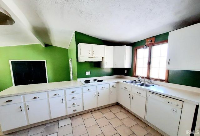 3700 W Fleetwood Drive, Muncie, IN 47302