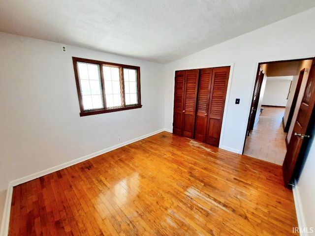 3700 W Fleetwood Drive, Muncie, IN 47302