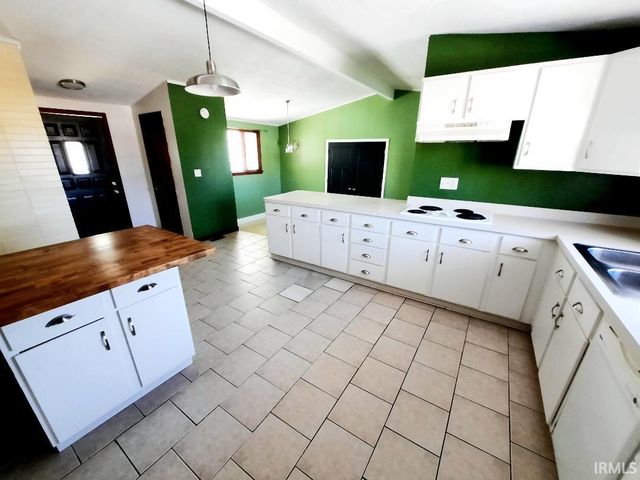 3700 W Fleetwood Drive, Muncie, IN 47302