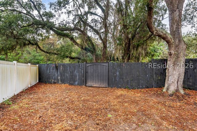 44 Circlewood Dr, Hilton Head Island, SC 29926