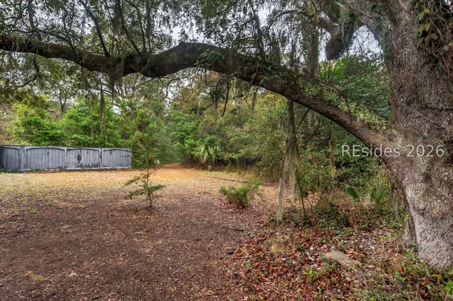 44 Circlewood Dr, Hilton Head Island, SC 29926