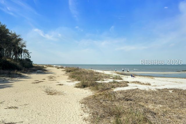 44 Circlewood Dr, Hilton Head Island, SC 29926