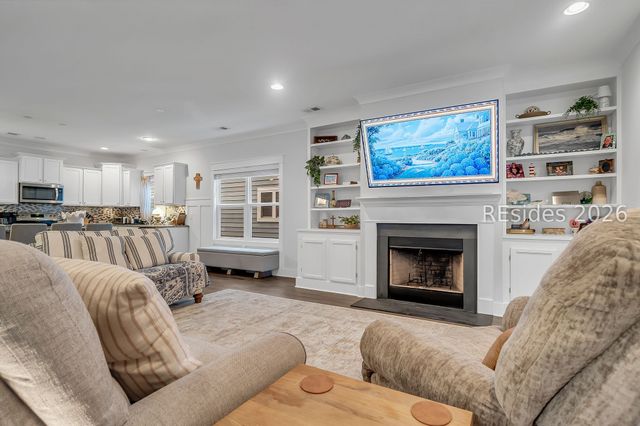 44 Circlewood Dr, Hilton Head Island, SC 29926