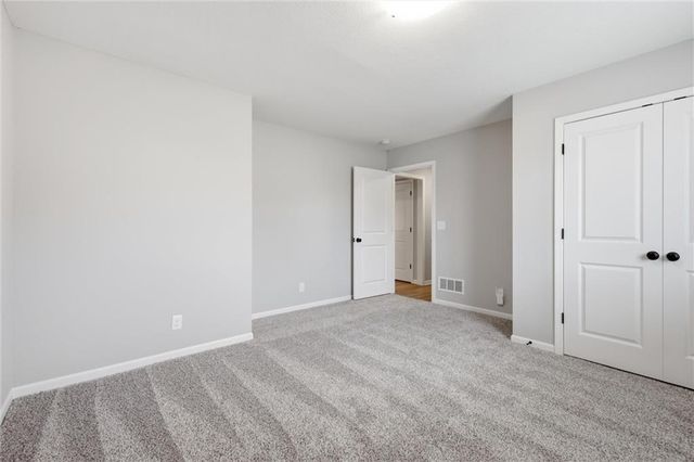 20705 Copper Creek Drive, Peculiar, MO 64078