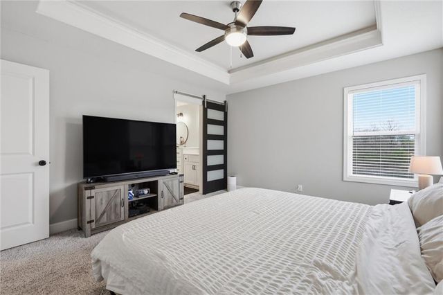 20705 Copper Creek Drive, Peculiar, MO 64078