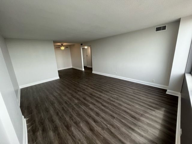 7234 W North Avenue 1109, Elmwood Park, IL 60707