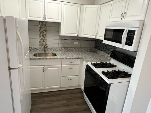 7234 W North Avenue 1109, Elmwood Park, IL 60707