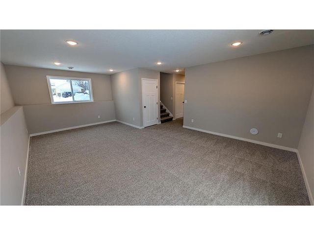 254 Eagle Ridge Drive, Roberts, WI 54023