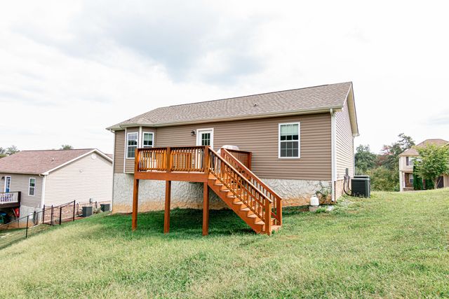 459 Titanium Drive, Hixson, TN 37343