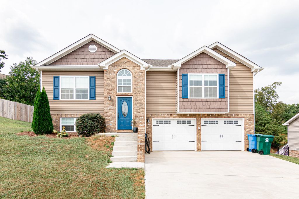 459 Titanium Drive, Hixson, TN 37343