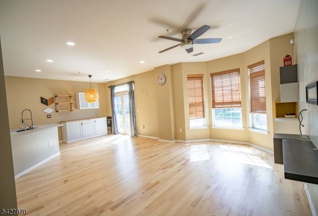 1012 Cunningham Ct 1012, Belleville Twp., NJ 07109