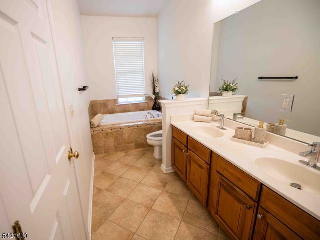 1012 Cunningham Ct 1012, Belleville Twp., NJ 07109