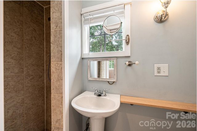 233 Eastside Drive, Statesville, NC 28625