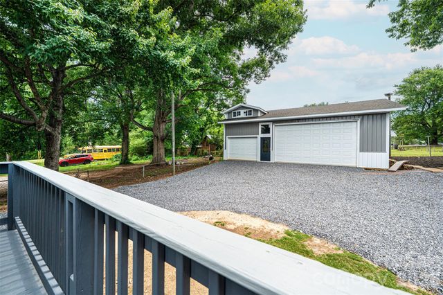 233 Eastside Drive, Statesville, NC 28625