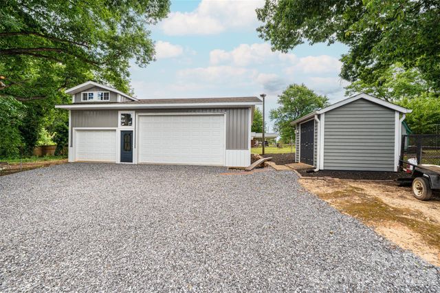 233 Eastside Drive, Statesville, NC 28625