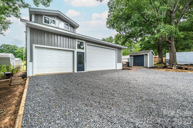 233 Eastside Drive, Statesville, NC 28625