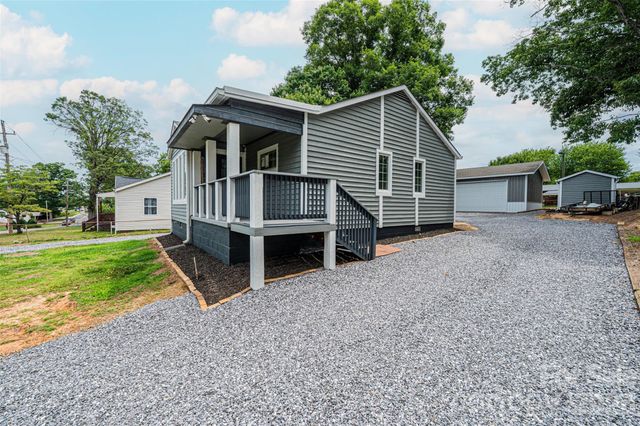 233 Eastside Drive, Statesville, NC 28625