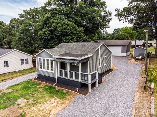 233 Eastside Drive, Statesville, NC 28625
