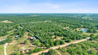 465 Catfish LN, Lockhart, TX 78644