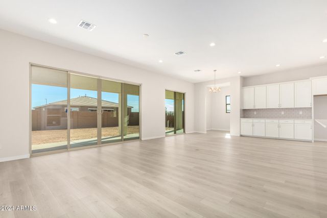 23997 N 172ND Avenue, Surprise, AZ 85387