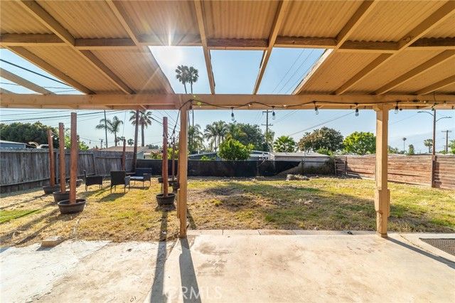 5527 N Fenimore Avenue, Azusa, CA 91702