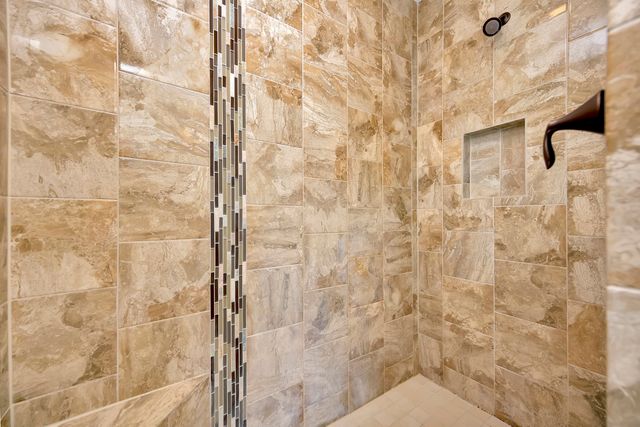 1052 Highpoint Way, Roanoke, TX 76262