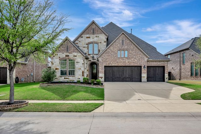 1052 Highpoint Way, Roanoke, TX 76262