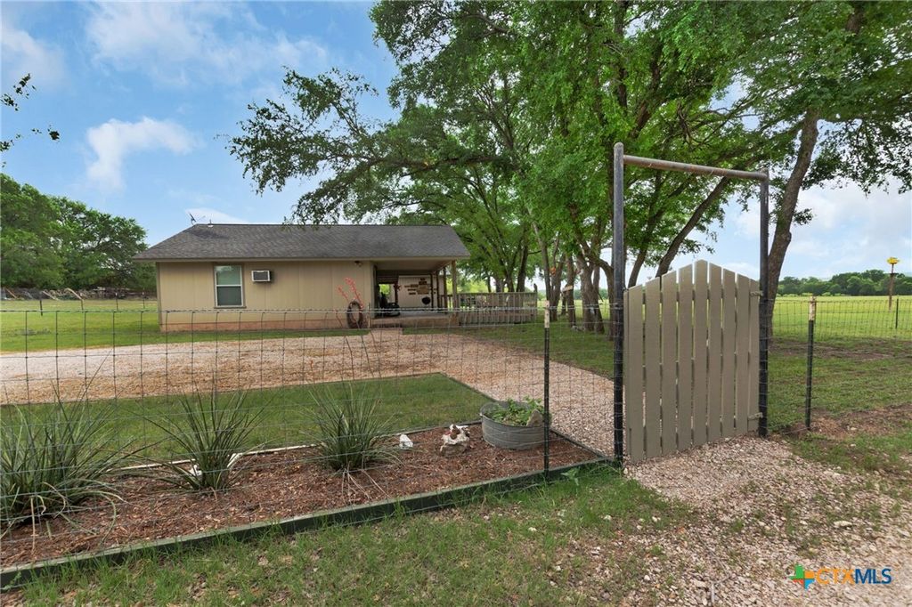 Image 18 of property listing at 11300 Fm 581, Lometa, TX 76853