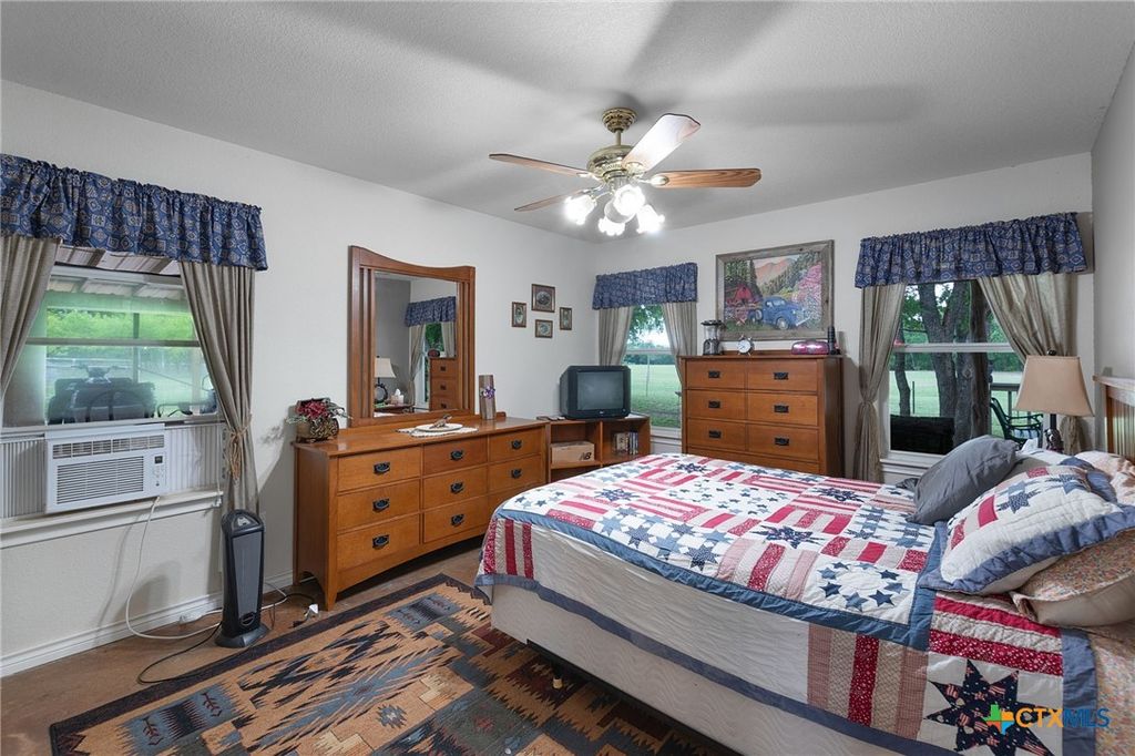 Image 9 of property listing at 11300 Fm 581, Lometa, TX 76853