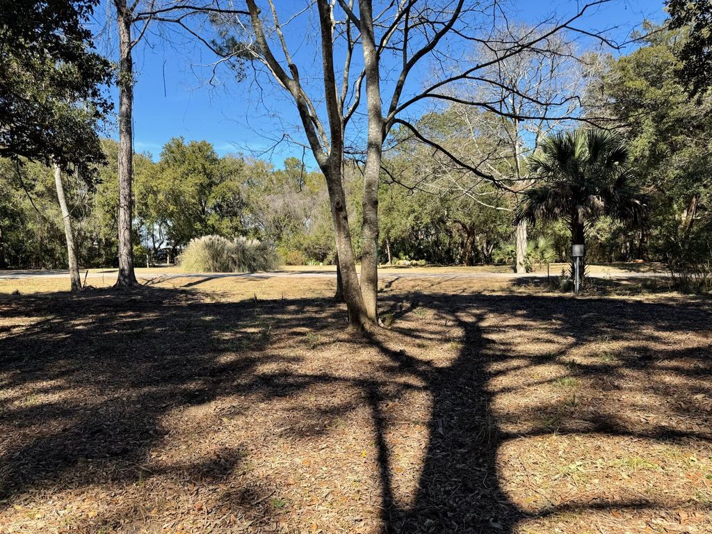 Image 23 of property listing at 32 Marsh Aire Lane, Edisto Island, SC 29438