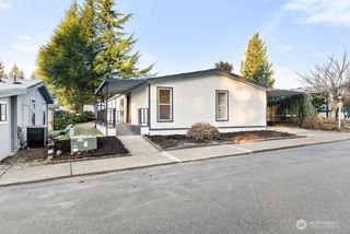 2500 S 370th Street #227, Federal Way, WA 98003