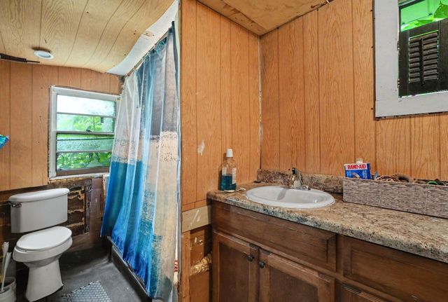 9105 Old Highway 52, Westmoreland, TN 37186