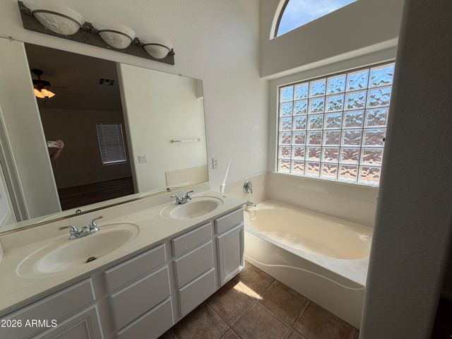 1225 N 159TH Drive, Goodyear, AZ 85338