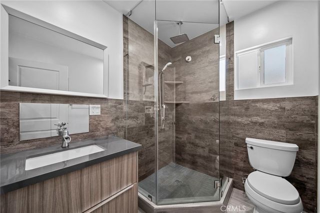7720 Ensign Avenue, Sun Valley, CA 91352