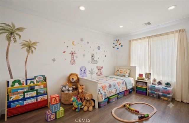 7720 Ensign Avenue, Sun Valley, CA 91352
