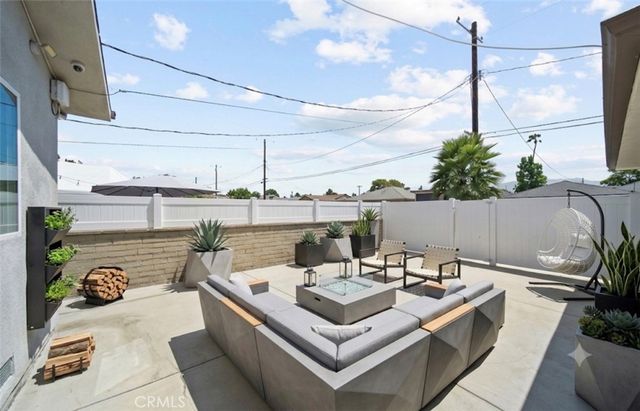 7720 Ensign Avenue, Sun Valley, CA 91352